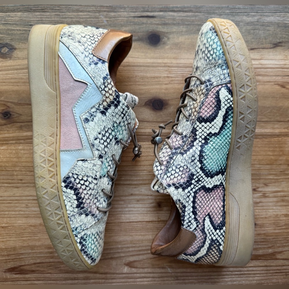 MJUS Snake Print Leather Sneakers | Pastel Multicolor Lace-Up Shoes 41
